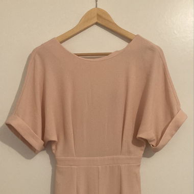 Blassrosafarbene Robe