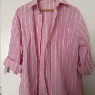 Chemise boutonnée rayée rose