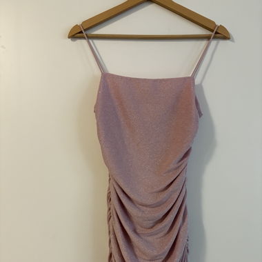 Rosa Glitzerkleid