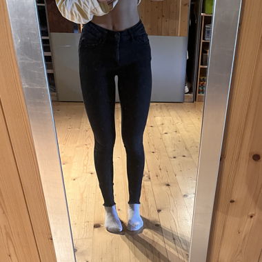 Black Skinny Jeans