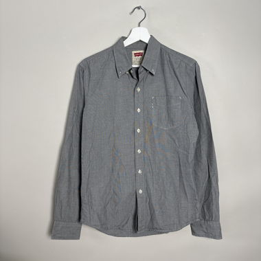 Levi's Hemd mit grauen Knöpfen