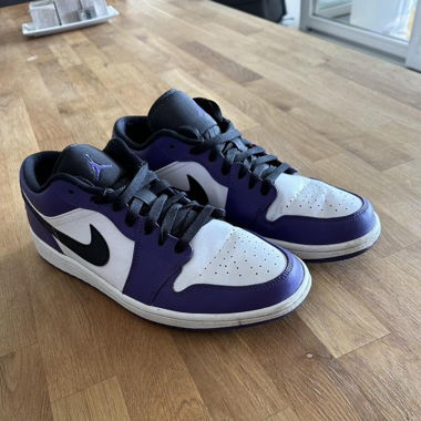 Jordan 1 Low Court Purple