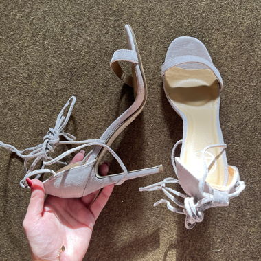 Riemchen High Heels