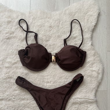 braunes bikini