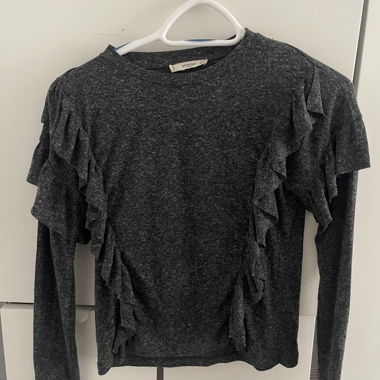 T-shirt à manches longues de Mango – Gris foncé avec volants