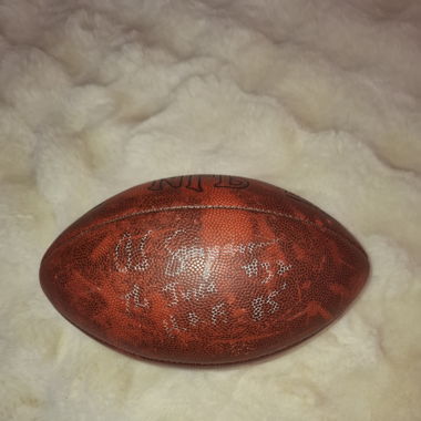 NFL Ball mit O.J. Simpson Unterschrift 