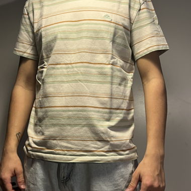 T-shirt rigato beige e pastello