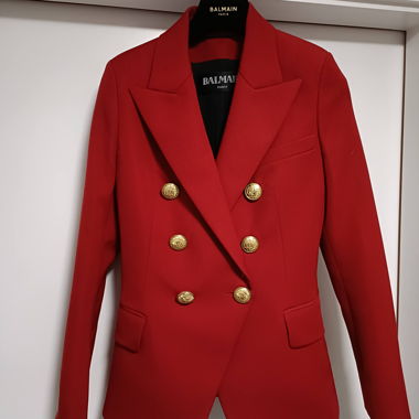 Balmain roter Blazer
