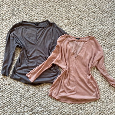 Stylische Langarmshirts von Review – 2 Farben