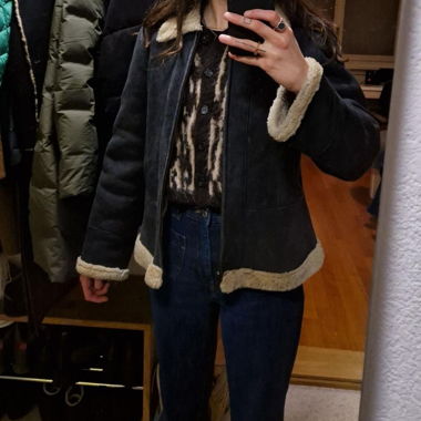 Giacca vintage in ecopelle con fodera teddy