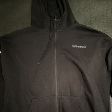 Pull Reebok