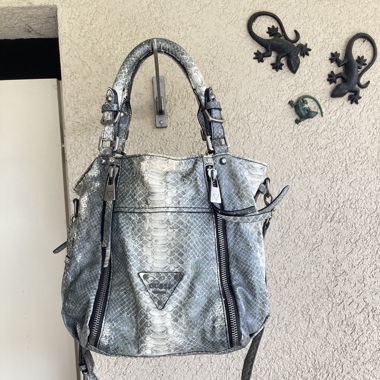 Sac Guess gris