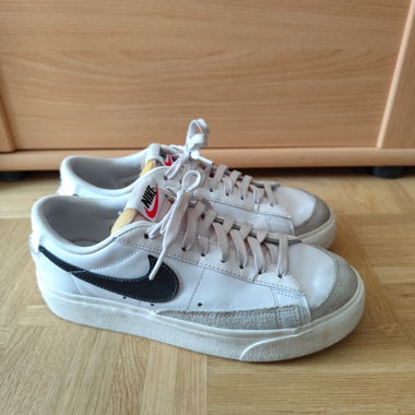 Nike Blazer Low Platform