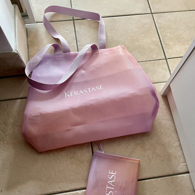 Vendo sacchetto con pochette in tela (Kerastase)