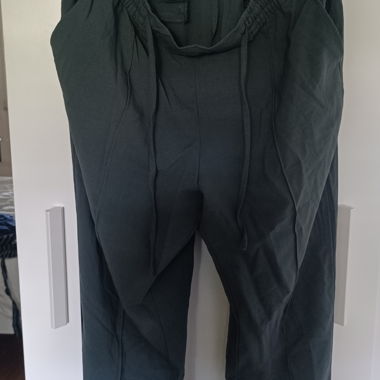 Grüne Stoffhose 