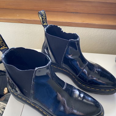 Dr. Martens Chelsea Boots