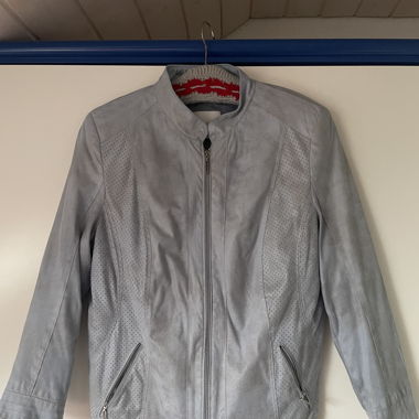 Leichte Jacke