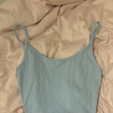 Blaues Top