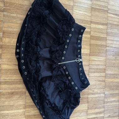 Seven Sisters mini skirt