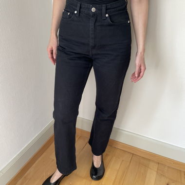 Jeans neri a vita alta