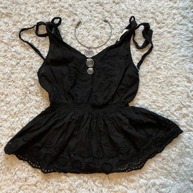 Camisole-Top aus schwarzer Spitze