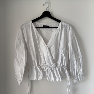 Blouse cache-cœur blanche Bershka
