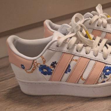 Limitierter adidas schuh