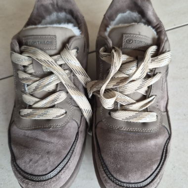 Sneaker TOM TAILOR con fodera in pelliccia