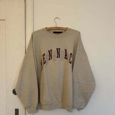 Sweater with print