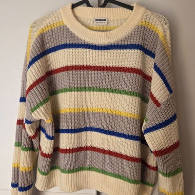 Gestreifter Strickpullover