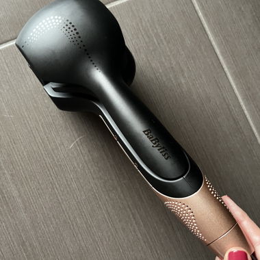 Automatischer Lockenstab BaByliss schwarz und roségold