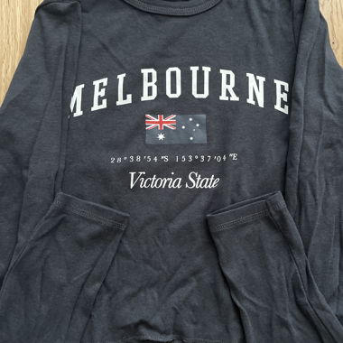 t-shirt court melbourne