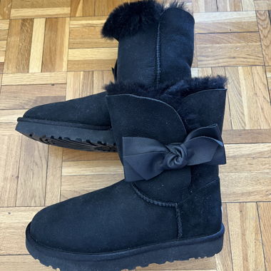 UGG bottes fourrees noires