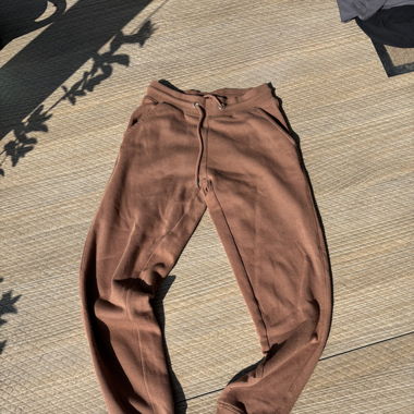 Braune Jogginghose 