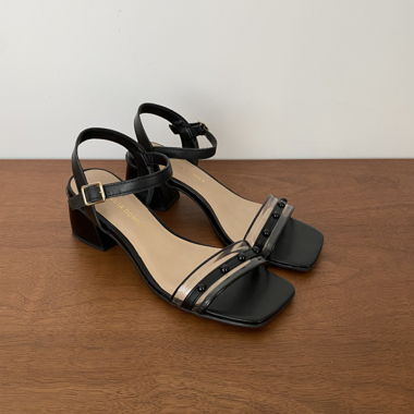 Black heeled sandals, 37