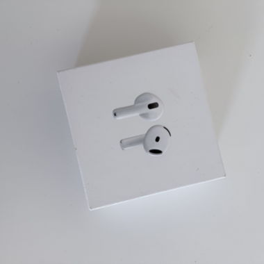 Apple AirPods 4