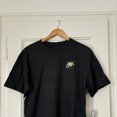 T-Shirt Nike noir