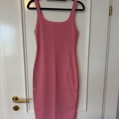 Zara pinkes Kleid