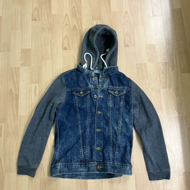 Giacca di jeans con cappuccio