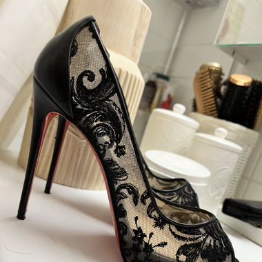 Louboutins Taille 37