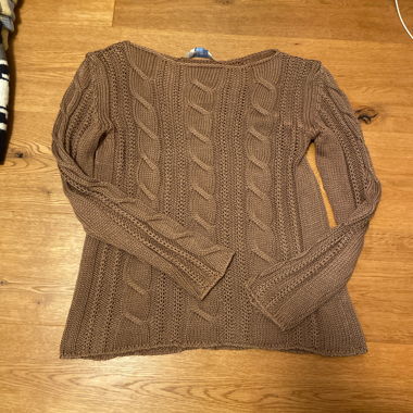 Vintage cable knit sweater 