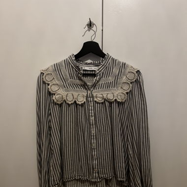 Vintage-Inspired Lace Trim Striped Blouse