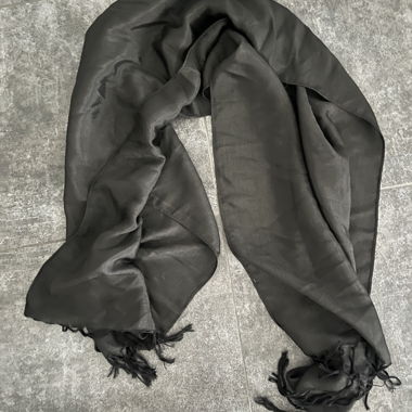 Foulard satin noir 