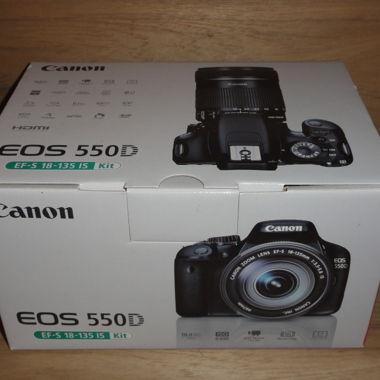 Canon EOS 550D (Neuwertig)