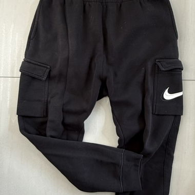 Pantaloni cargo Nike neri in felpa