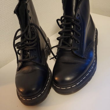 Dr. Martens bottines à lacets