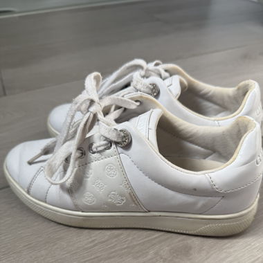 chaussures guess