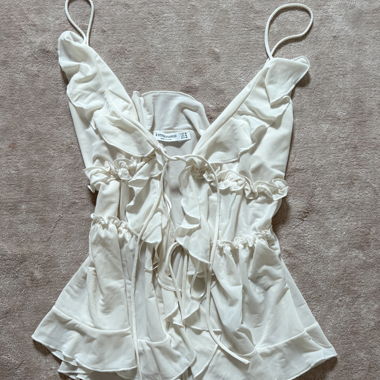 Top crema Stradivarius