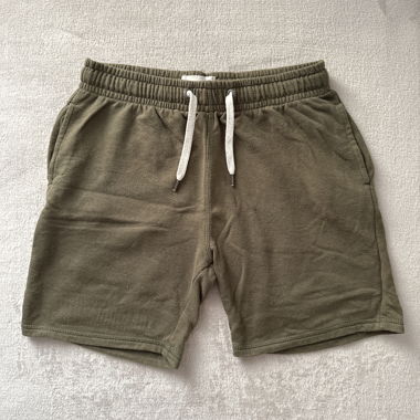 Short kaki