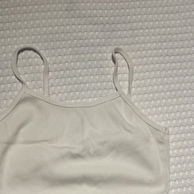 Lefties: white crop top 